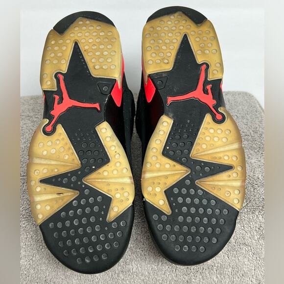 Jordan 6 Retro GS Infrared 2019 Size 7Y Women 8.5 Shoes NICE 384665-060 - Picture 6 of 7